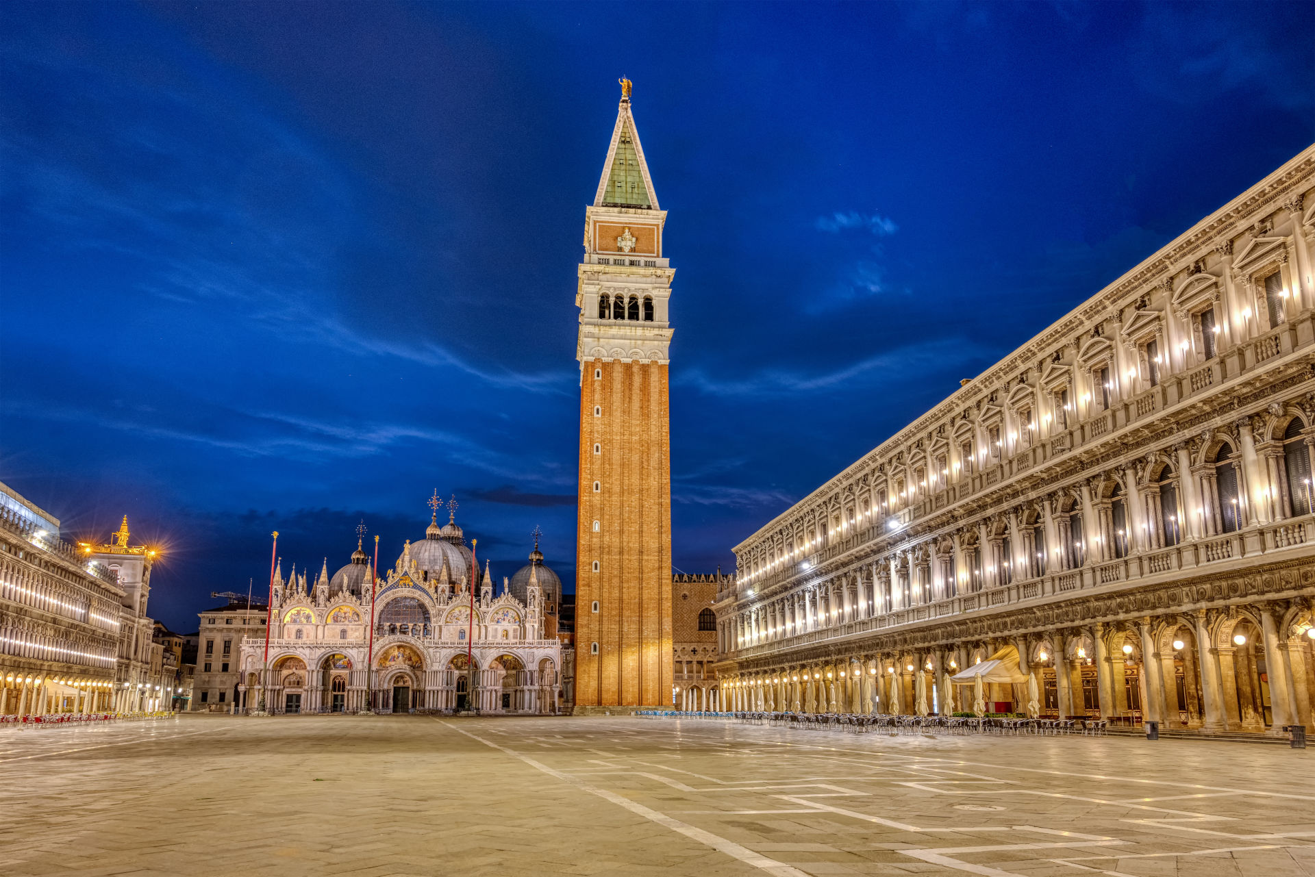 The Famous Piazza San Marco In Venice At Night 2023 11 27 05 00 36 Utc